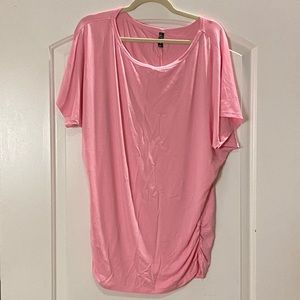 Women’s XXL pink short sleeve blouse by Johnny 95% MODAL 5% Span